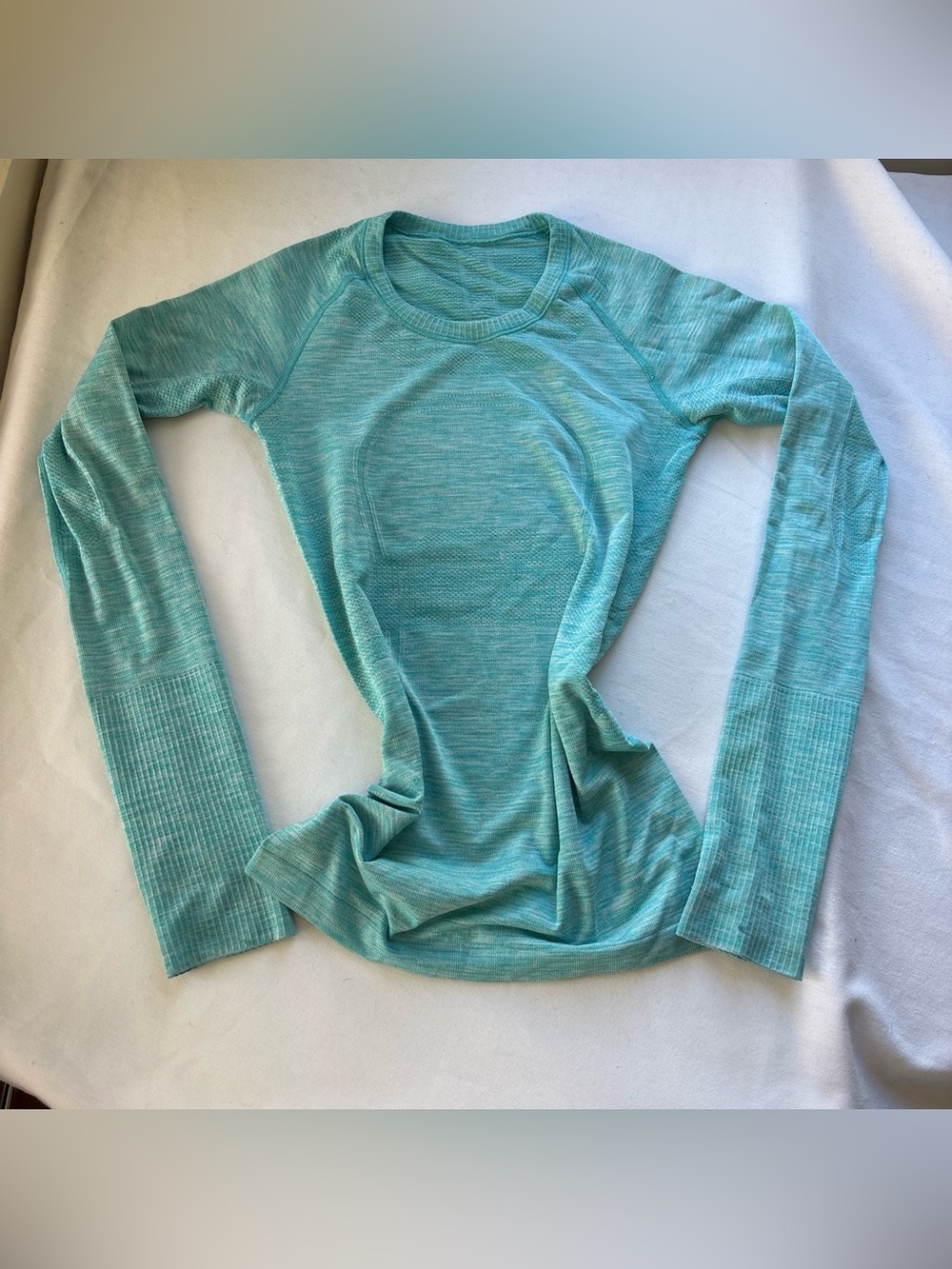 Seamless Long Sleeve Athletic Top - Seafoam Green
